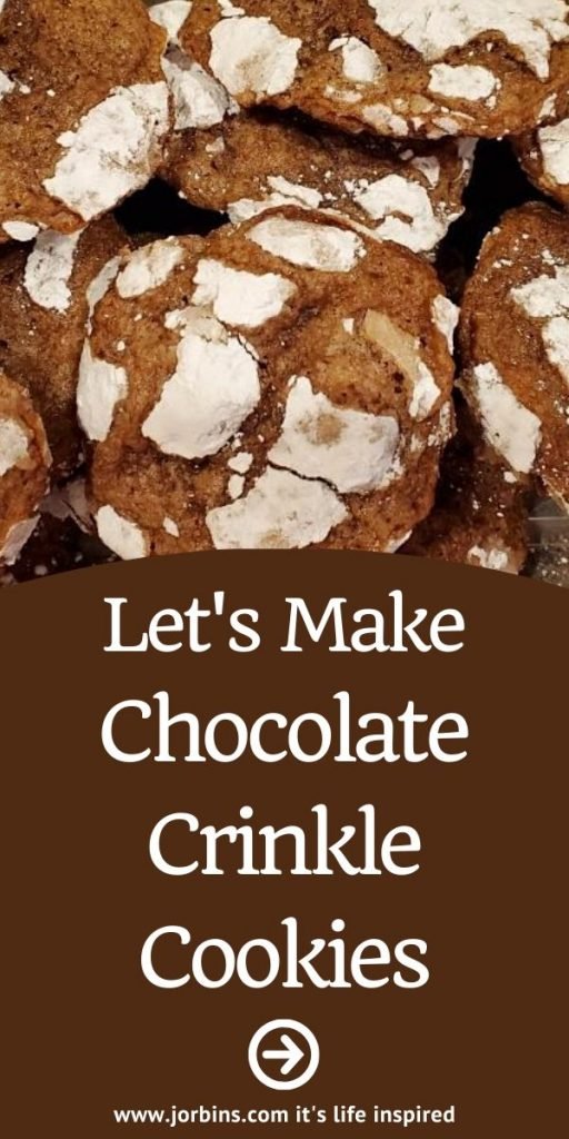 Let's make chocolate crinkle cookies. An irresistible recipe you have to make!