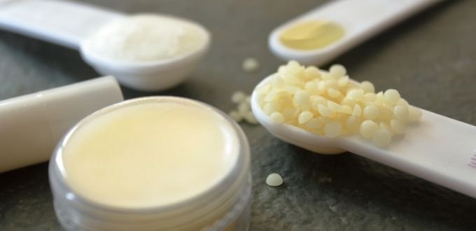Ingredients for homemade lip balm